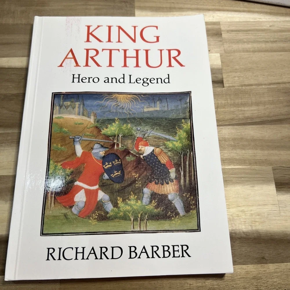 King Arthur: Hero and Legend by Richard Barber (1986, Trade Paperback)‎